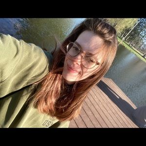 Meet your Posher, Juliana